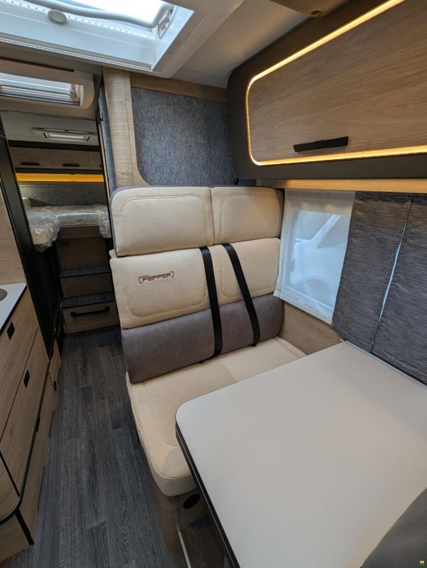 Weinsberg CaraCompact 600 MEG Edition Pepper