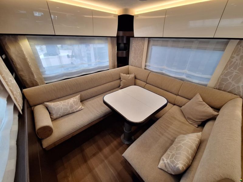 Concorde Carver 890 RRL