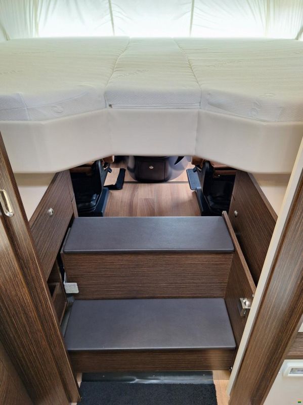 Concorde Carver 890 RRL