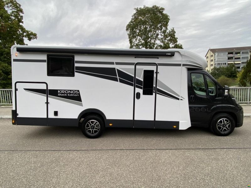 Roller Team Kronos 266TL BlackEdition, Citroen 180PS