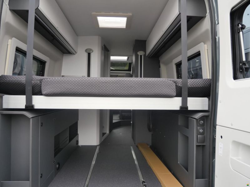 Adria Twin Supreme 640 SGX | 2027
