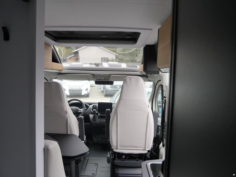 Adria Twin 640 SGX PotTop | 2027