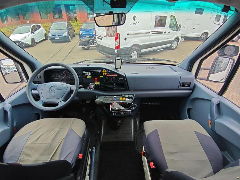 Mercedes Benz 4X4 314 CDI