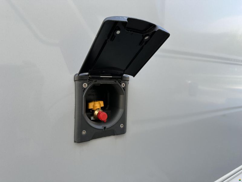 Knaus Azur 500 FU