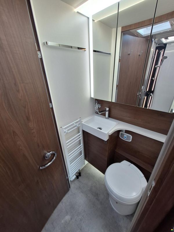 Frankia F-Line Alkoven A 680 Plus 4,5 t