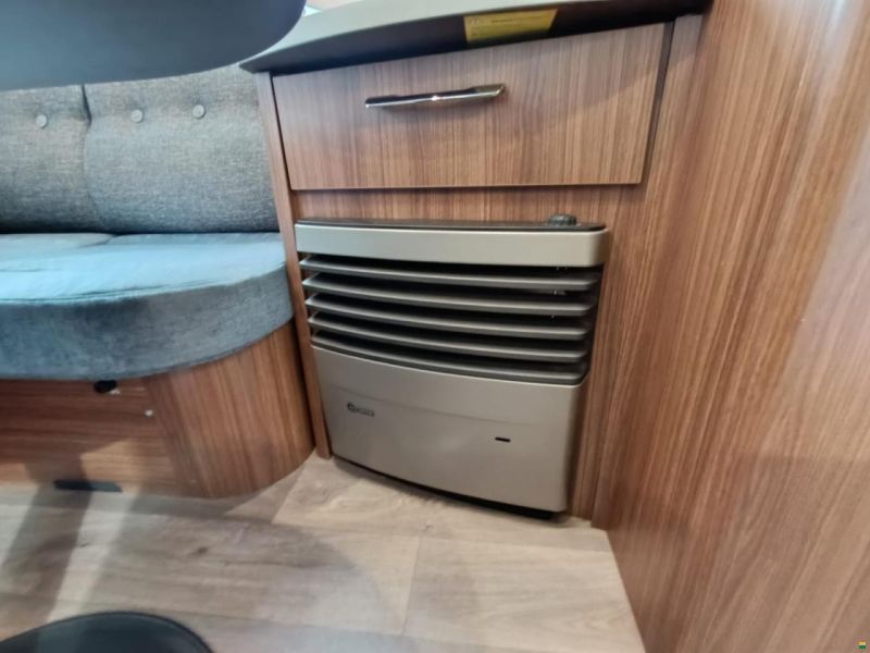 Hymer Exciting 470