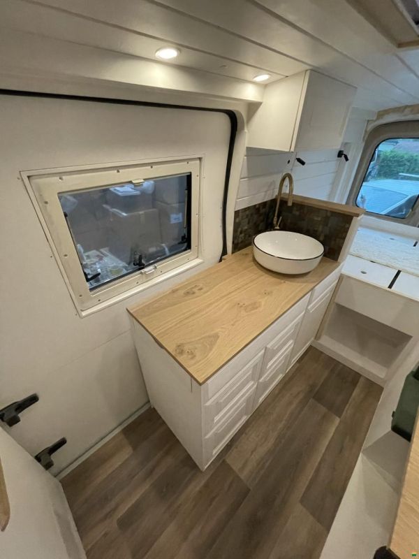 Ford Transit L3H2