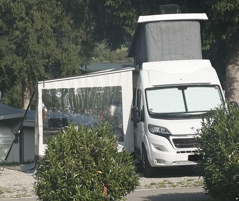 Weinsberg R47 (CaraBus 540 MQ)