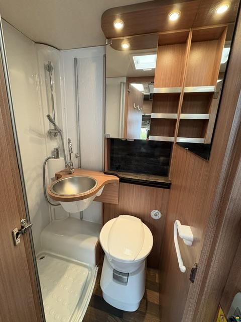 Knaus Sky TI 650 MEG