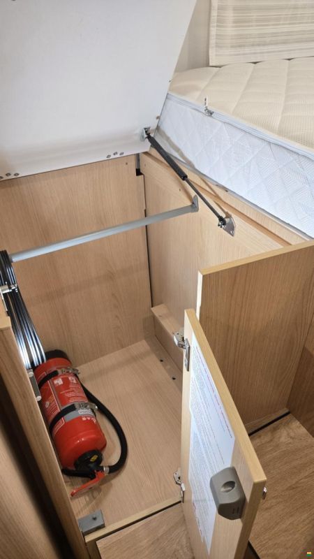 Hymer BMC 600 I white line édition