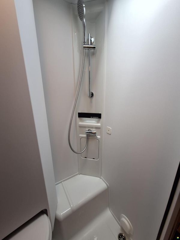 Adria Compact Select DL