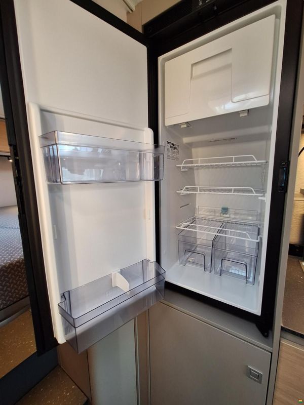 Adria Compact Select DL