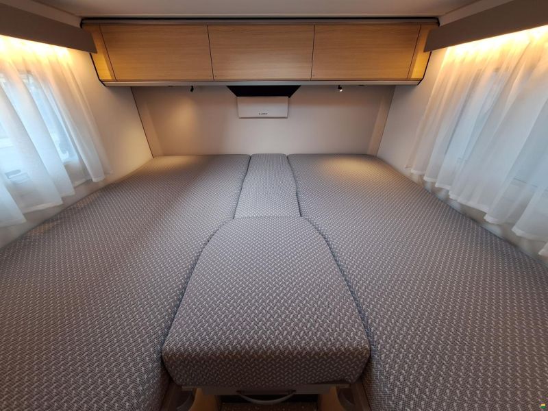 Adria Compact Select DL