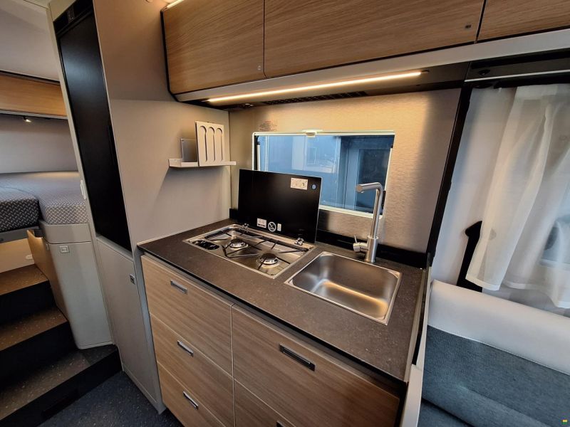 Adria Compact Select DL
