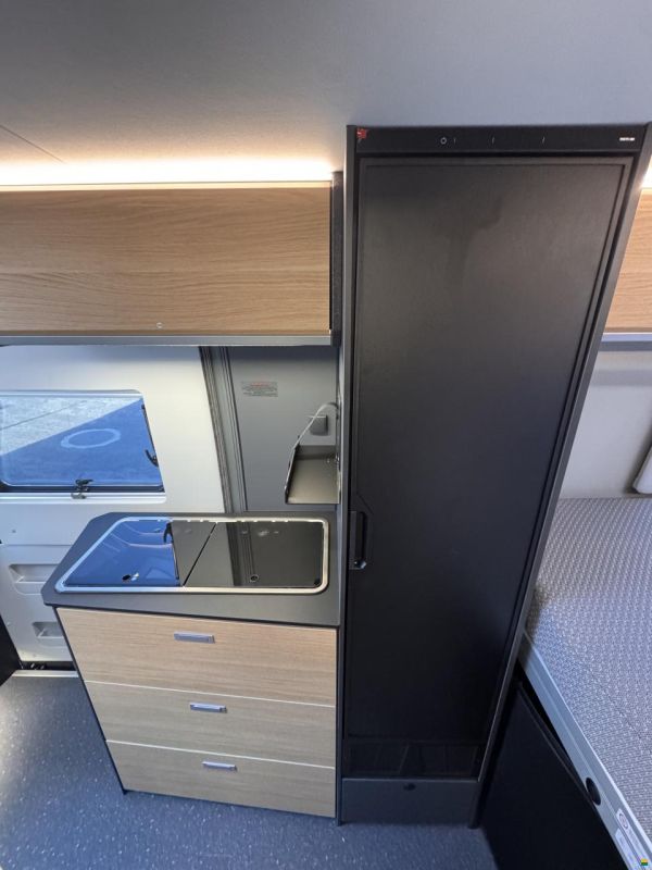 Adria Twin Select 640 SGX Swiss Edition