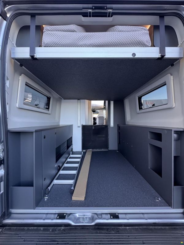 Adria Twin Select 640 SGX Swiss Edition
