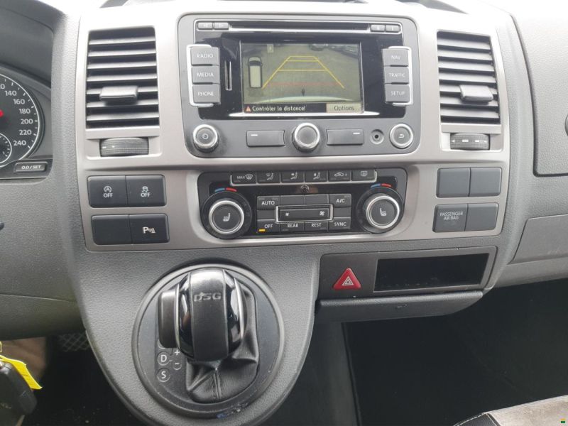Volkswagen T5 California Beach BMT