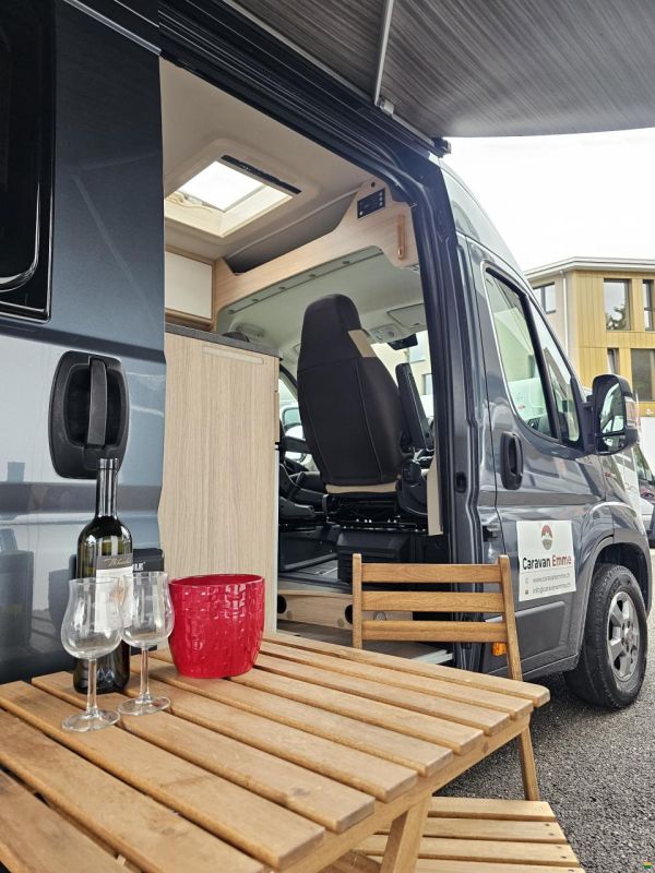 Pössl R640 mit Einzelbett, Automat!