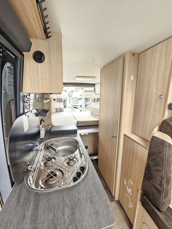 Pössl R640 mit Einzelbett, Automat!