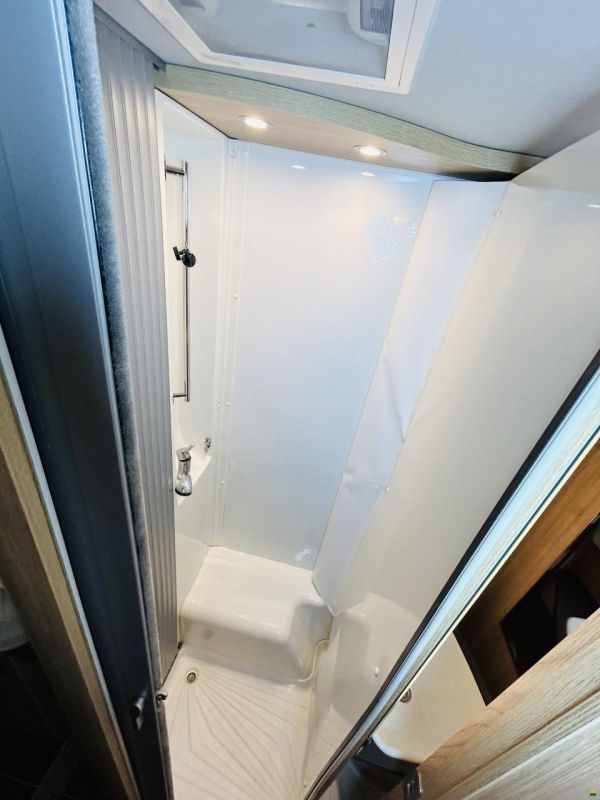 Knaus Sky Ti 650 Platinum