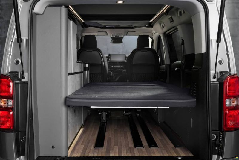 Crosscamp Urban Camper EXPLR 5.0F 2.2 180 AT