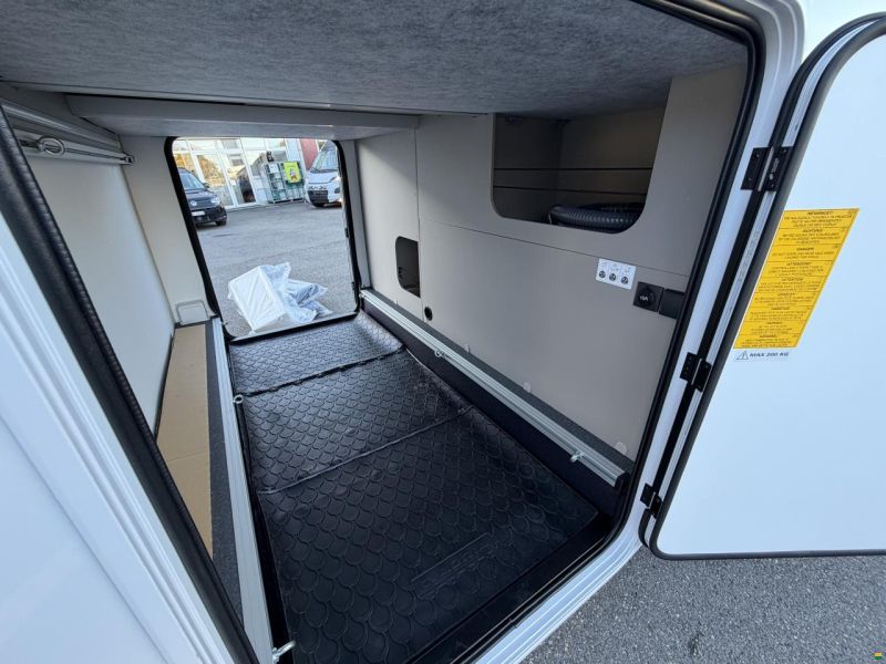 Adria Compact Select DL