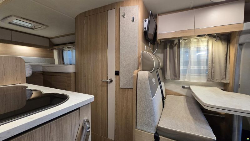 LMC Breezer V 646