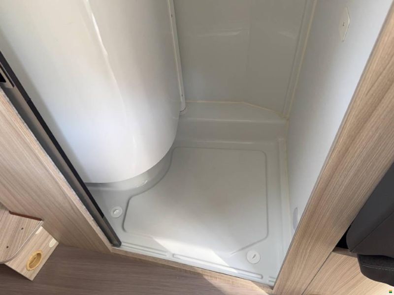 Adria Twin Plus 600 SPB