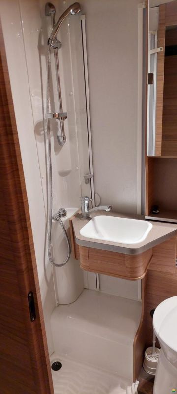 Weinsberg Cara Compact Suite 640 MEG Pepper