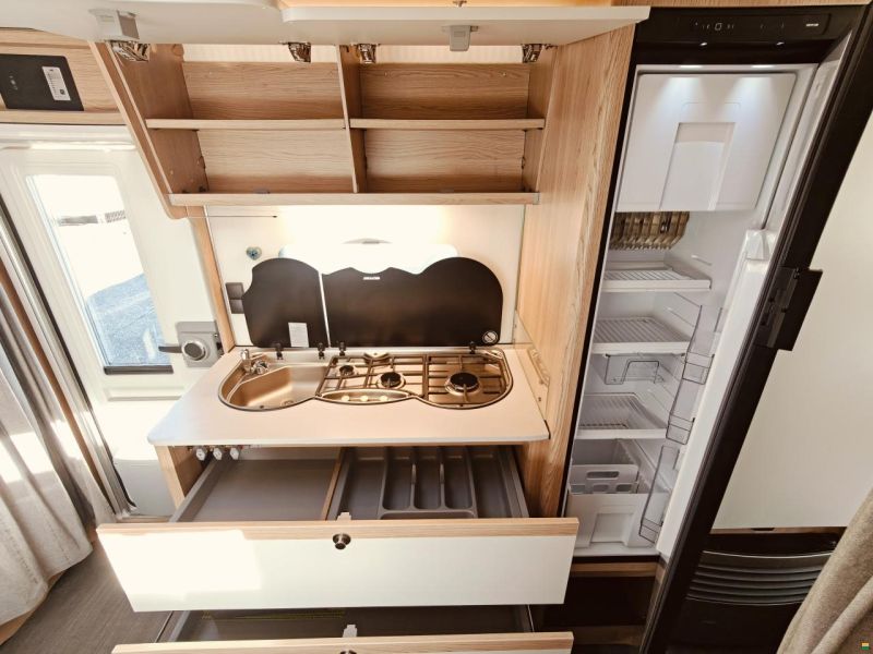 Dethleffs Aero 500 QSK - Stockbett