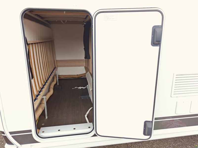 Dethleffs Aero 500 QSK - Stockbett