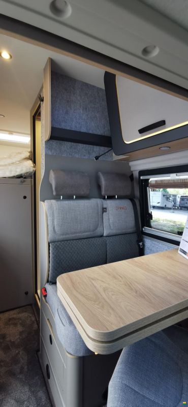 Weinsberg CaraBus Grey 630 MEG OUTLAW Editio Fire