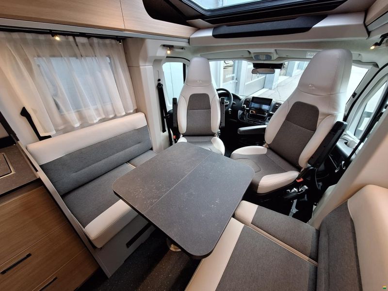 Adria Compact Select DL
