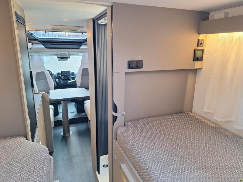 Adria Compact Select DL