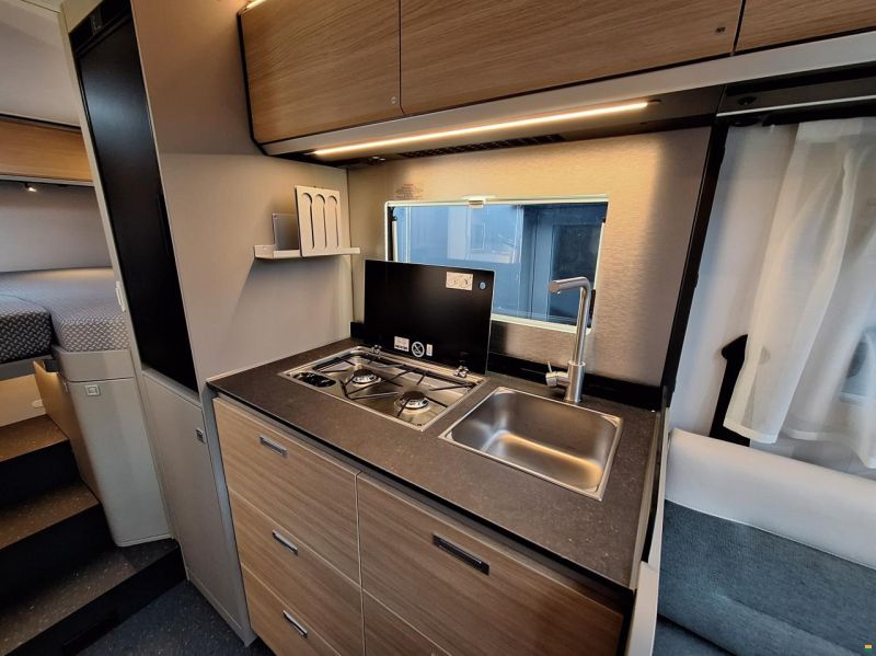 Adria Compact Select DL