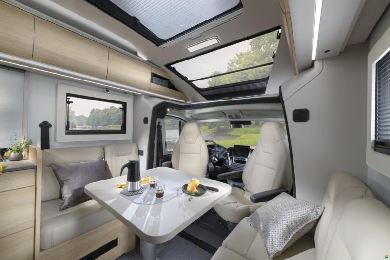 Adria Coral Select 650 DL