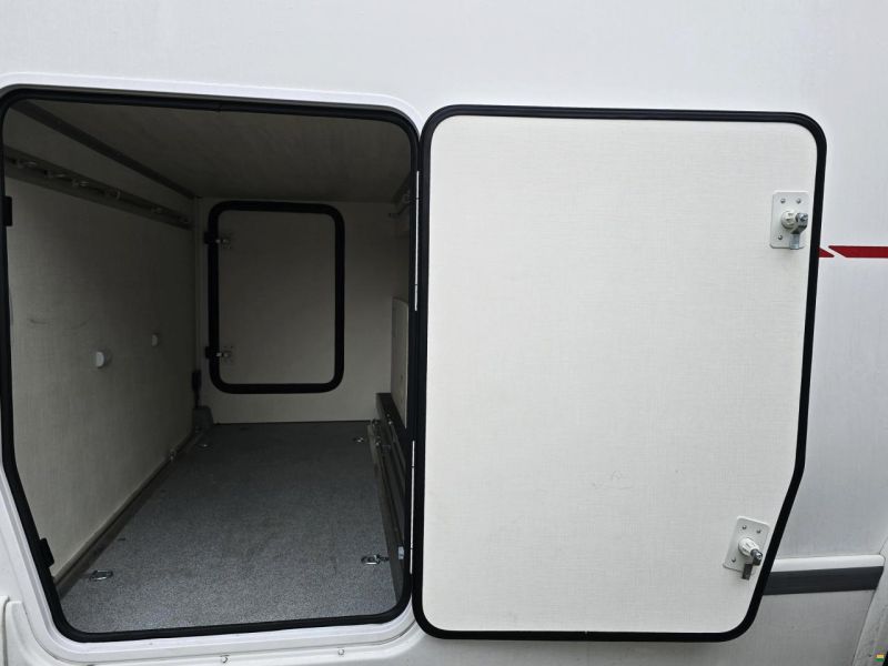 Challenger 367 GA PREMIUM 2.0 TDCI AUTOMAT
