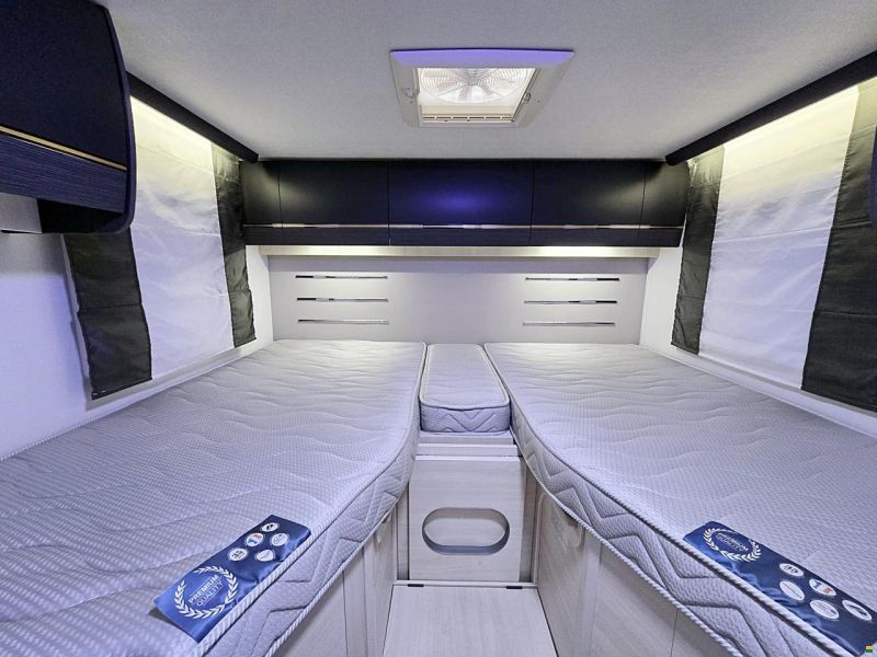Challenger 367 GA PREMIUM 2.0 TDCI AUTOMAT