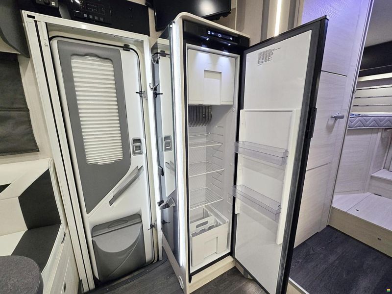 Challenger 367 GA PREMIUM 2.0 TDCI AUTOMAT