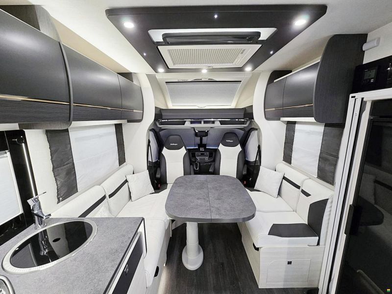 Challenger 367 GA PREMIUM 2.0 TDCI AUTOMAT