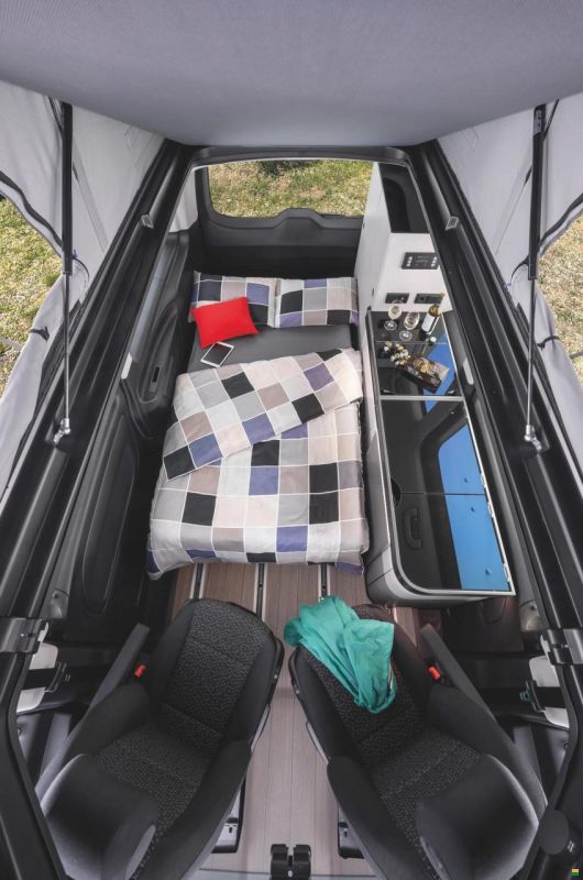 Pössl MERCEDES-BENZ Campstar V250 d lang 4mati