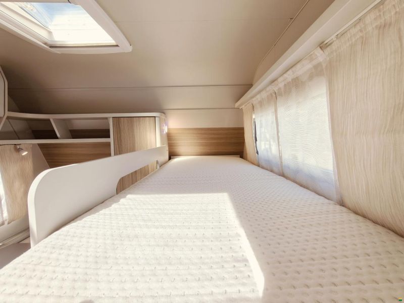 Bürstner Averso Plus 510 TK -Hubbett -Stockbett