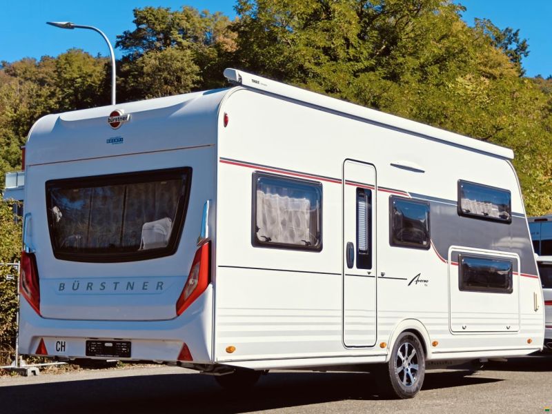 Bürstner Averso Plus 510 TK -Hubbett -Stockbett