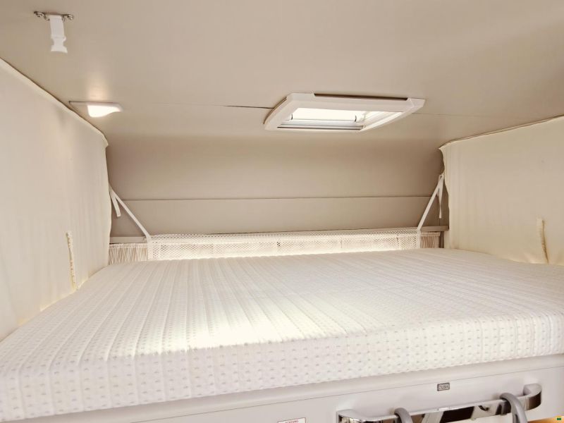 Bürstner Averso Plus 510 TK -Hubbett -Stockbett