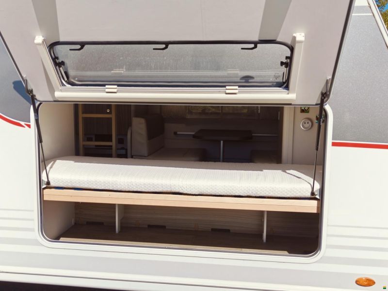 Bürstner Averso Plus 510 TK -Hubbett -Stockbett