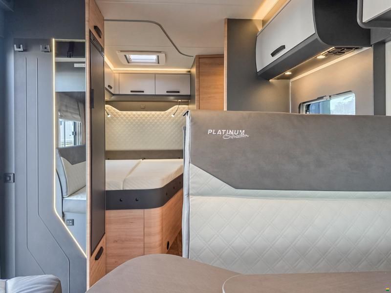 Knaus Live Wave 650 MF Platinum Selection