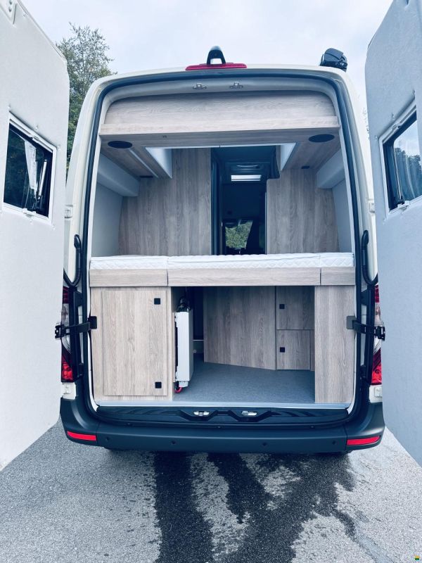 La Strada Regent S