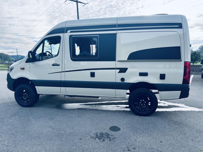 La Strada Regent S