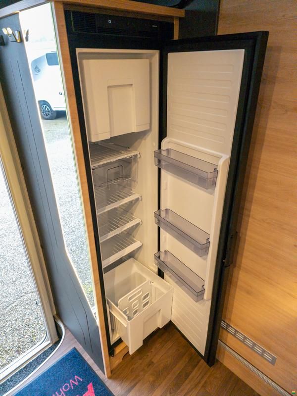 Knaus Live Wave 700 LX Platinum Selection