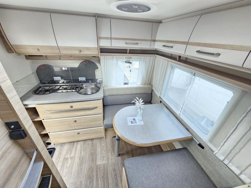 Fendt Bianco 390 fhs Active mit Doppelbett!